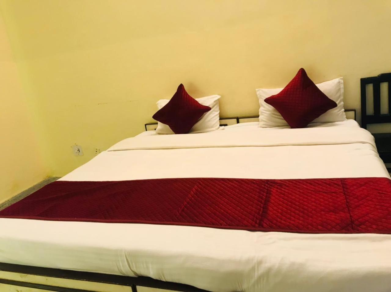 Hotel Green Haveli - A Heritage And Hill View Hotel , Pushkar Ngoại thất bức ảnh